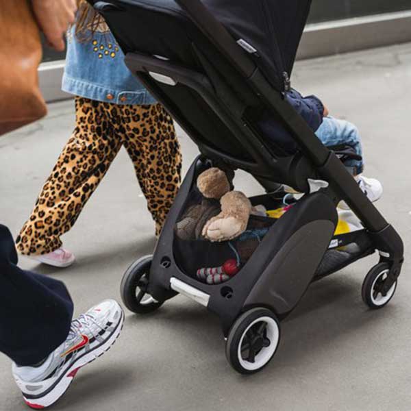 bugaboo-ant-travel-stroller-lifestyle1_600x600